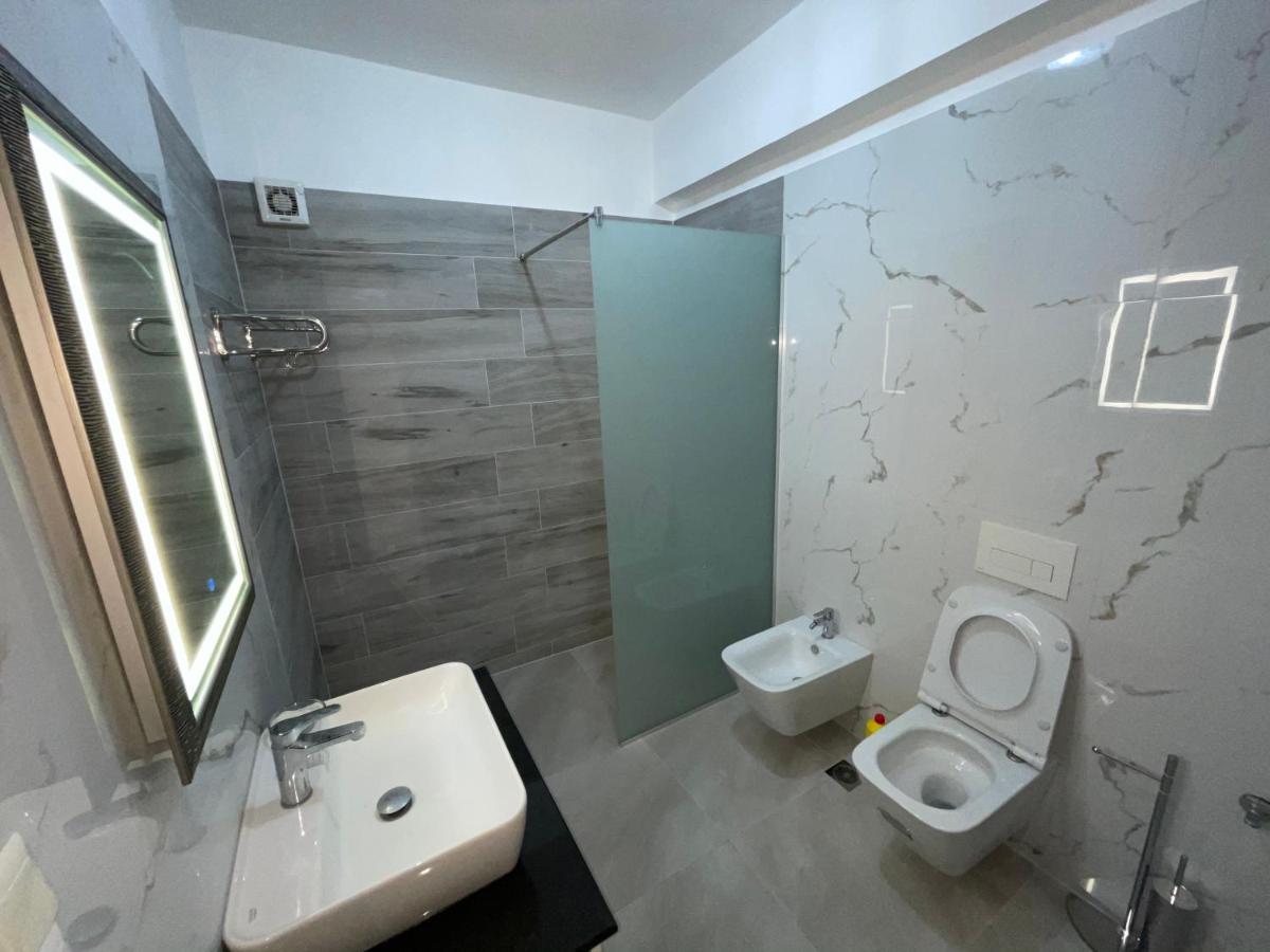 Garden Villa Apartments Sarande Exterior photo
