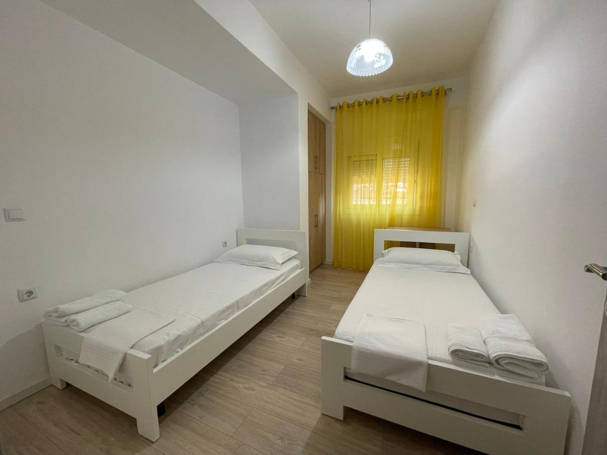 Garden Villa Apartments Sarande Exterior photo