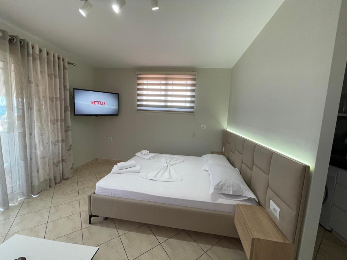 Garden Villa Apartments Sarande Exterior photo