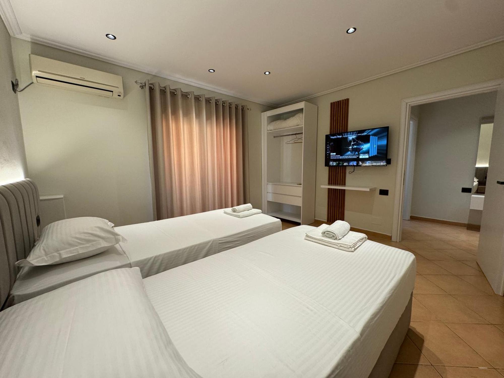 Garden Villa Apartments Sarande Exterior photo