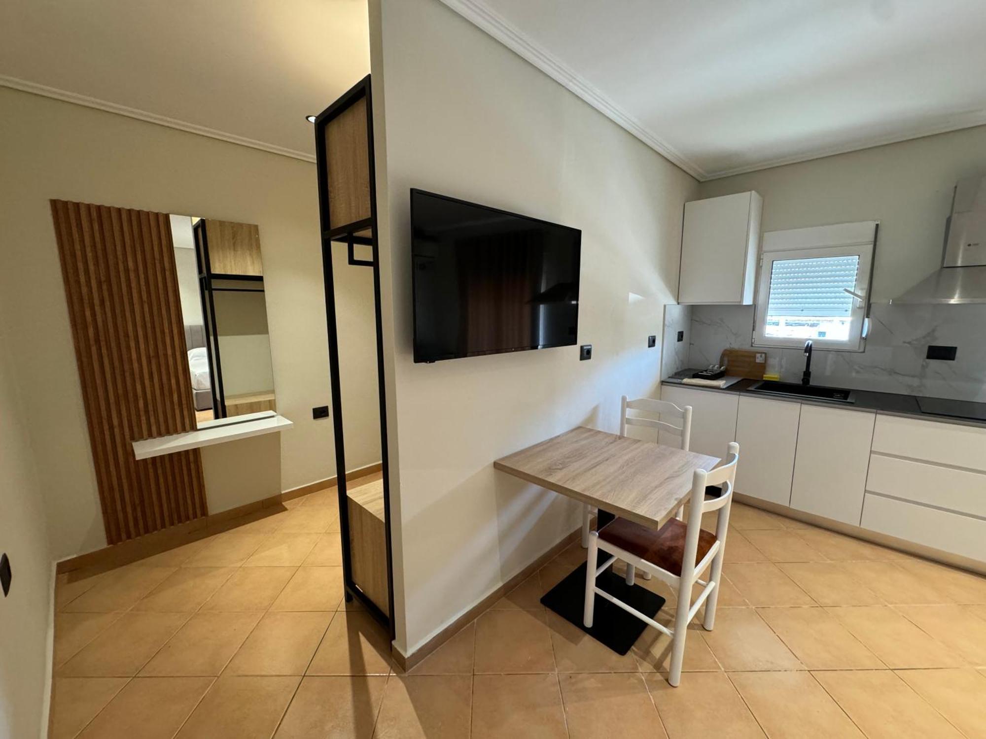 Garden Villa Apartments Sarande Exterior photo