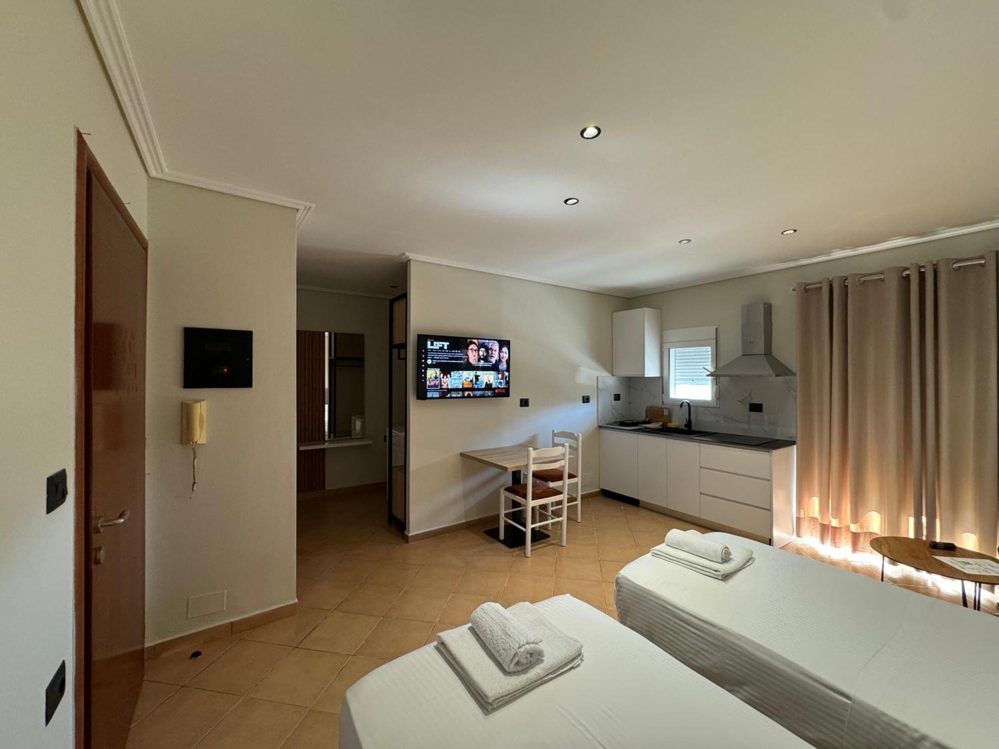 Garden Villa Apartments Sarande Exterior photo