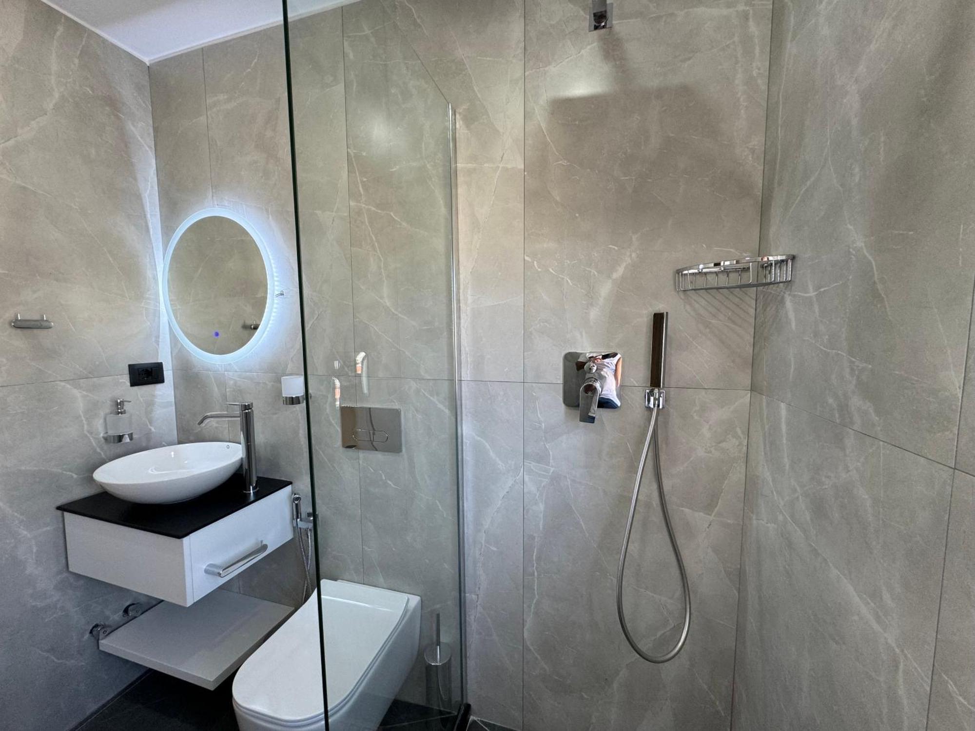 Garden Villa Apartments Sarande Exterior photo