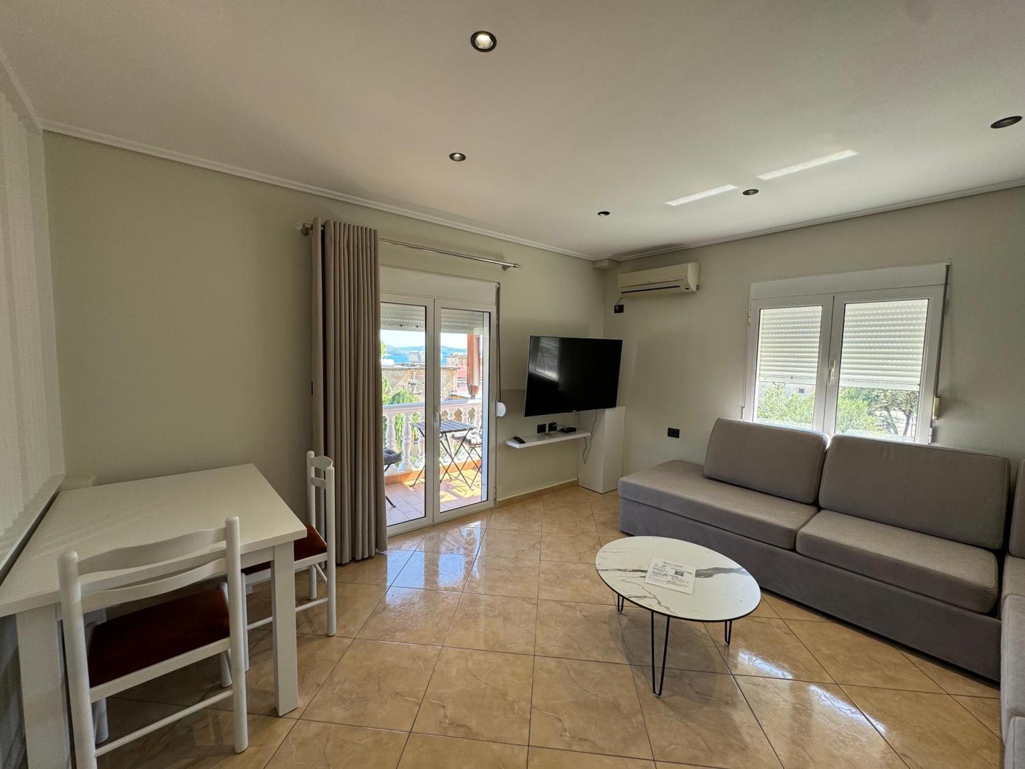 Garden Villa Apartments Sarande Exterior photo